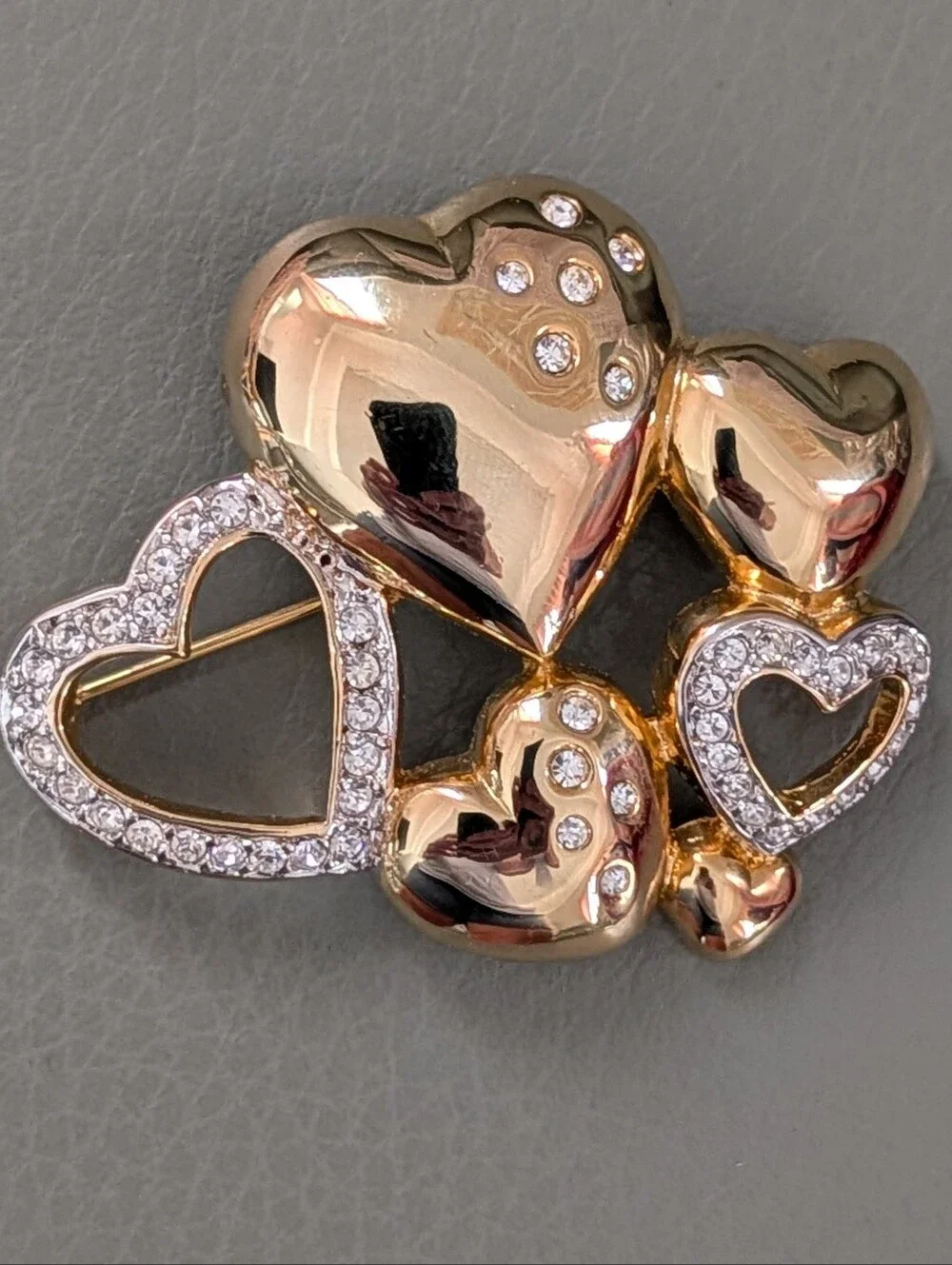 Vintage 3D Gold Tone Heart Cluster Brooch Adorned With Clear Rhinestones